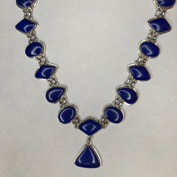 Jewelry - STUNNING! Sterling Silver & Lapis Lazuli necklace
